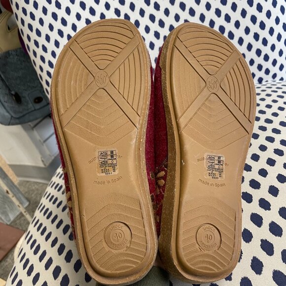 Taos Woolderness 2 Clogs Size 9 - Picture 5 of 7